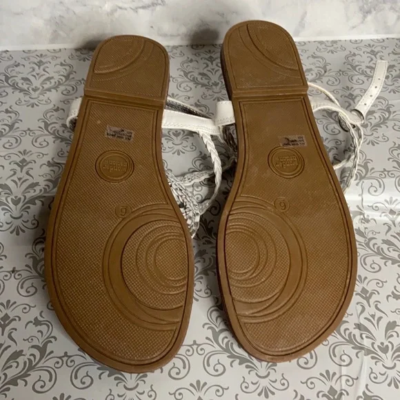 Wonder Nation, white sandals - Picture 6 of 6